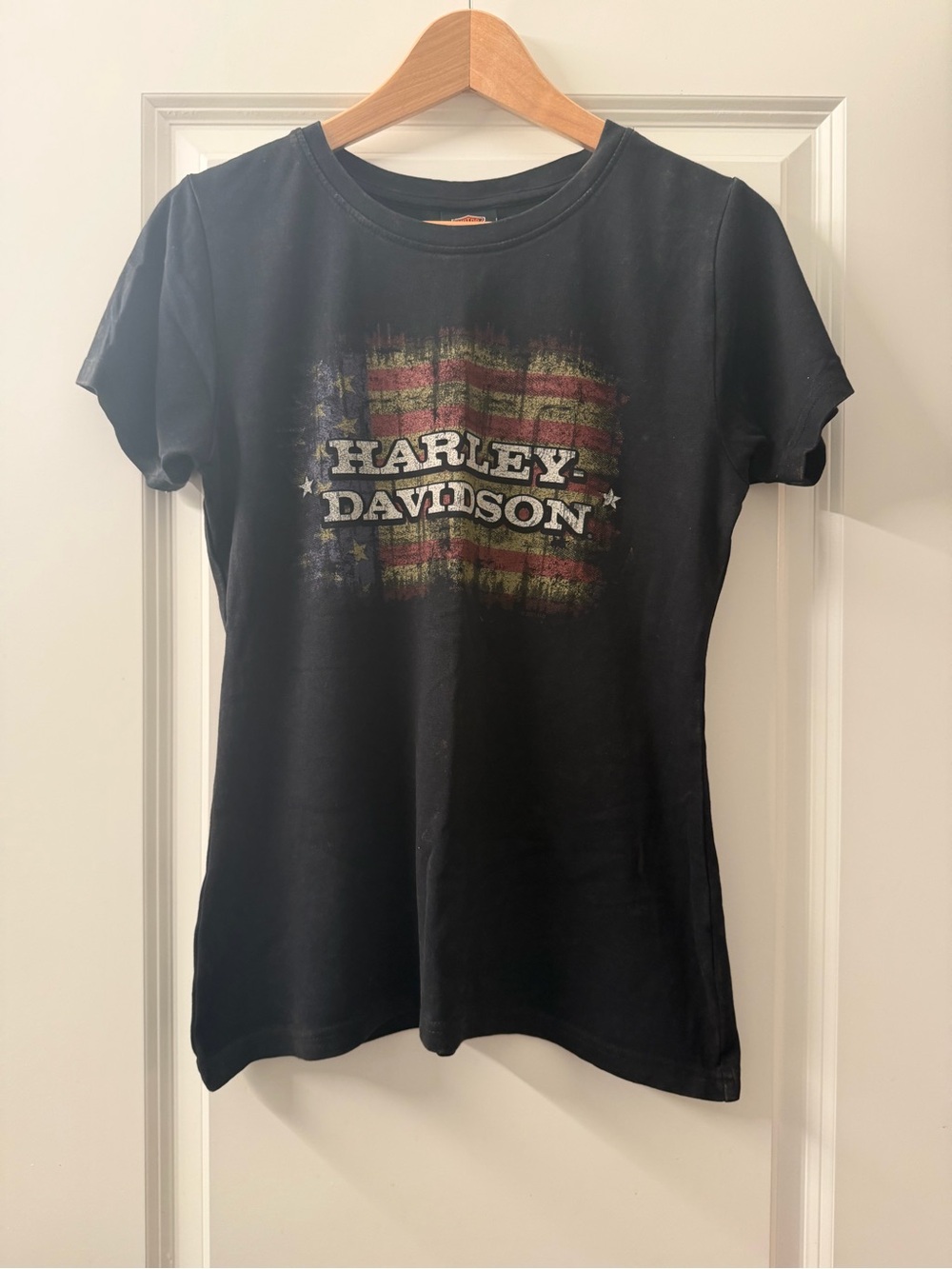 Harley-Davidson Black Tee with Distressed Flag Graphic Utica New York